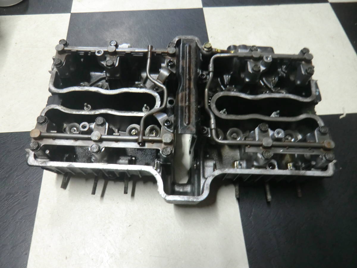 当時物 希少 ホンダ RSC HRC CBR400F シリンダーヘッド 加工有り 当時物 希少 ホンダ RSC HRC CBR400F シリンダーヘッド 加工有り