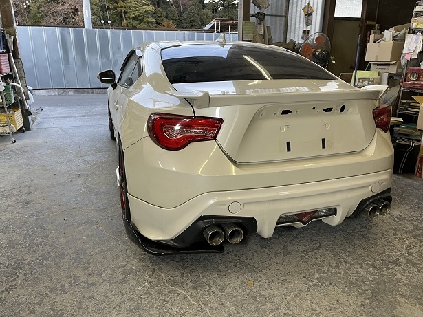 TOYOTA　86　ハチロク　前期　ZN6　TRD　サイドステップ用　フラップ　カナード　クラリス 　塗装済み　左右_画像6