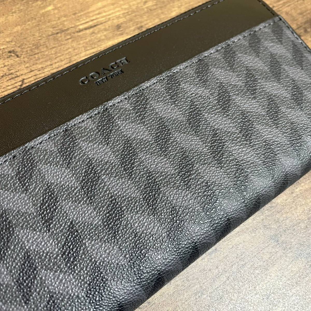 新品 COACH コーチ F29275 メンズ ヘリンボーン柄 ラウンドファスナー 長財布 ブラック ウォレット アウトレット品 並行輸入品