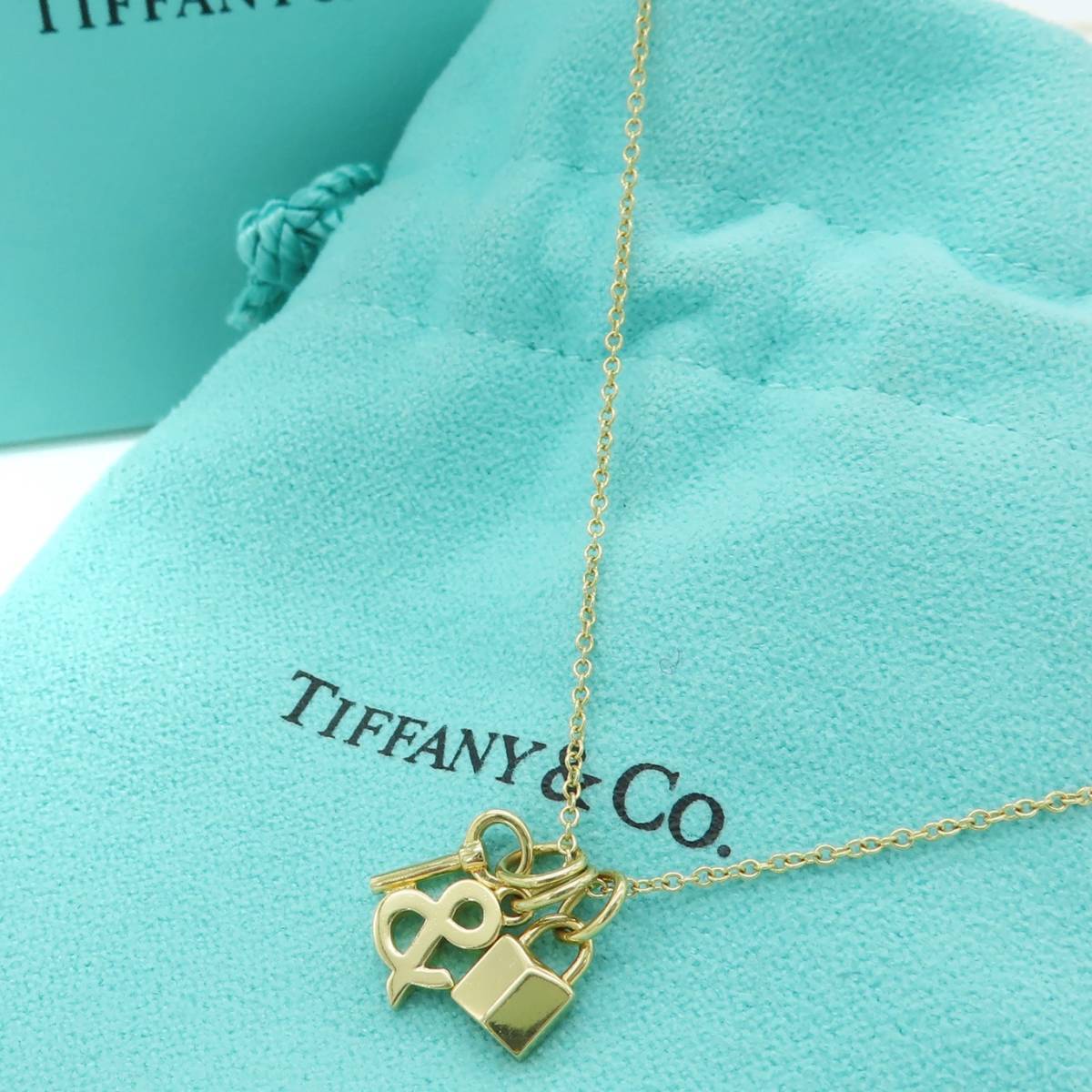 希少 美品 Tiffany&Co. ティファニー イエロー ゴールド キー & ロック ネックレス トップ 750 K18 カデナ カギ AA179