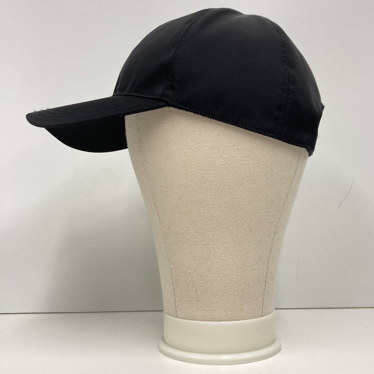 美品 PRADA プラダ 三角ロゴプレート ベルクロ ベースボールキャップ