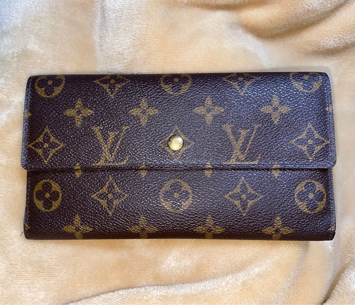 ルイヴィトン　LOUISVUITTON 長財布　レディース　財布　正規品　モノグラム　ポルトフォイユインターナショナル　三つ折り