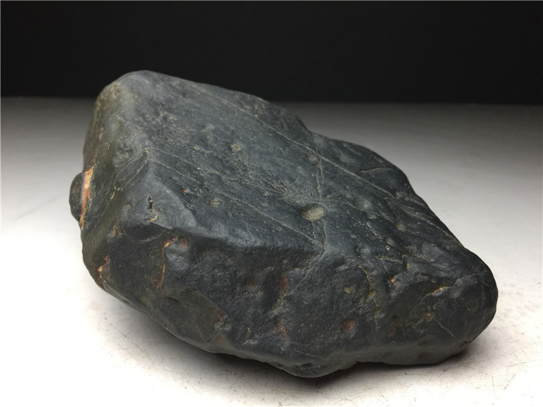 隕石・磁石にくっつく・コンドライト・原石 ロシア 重さ1356ｇの画像2