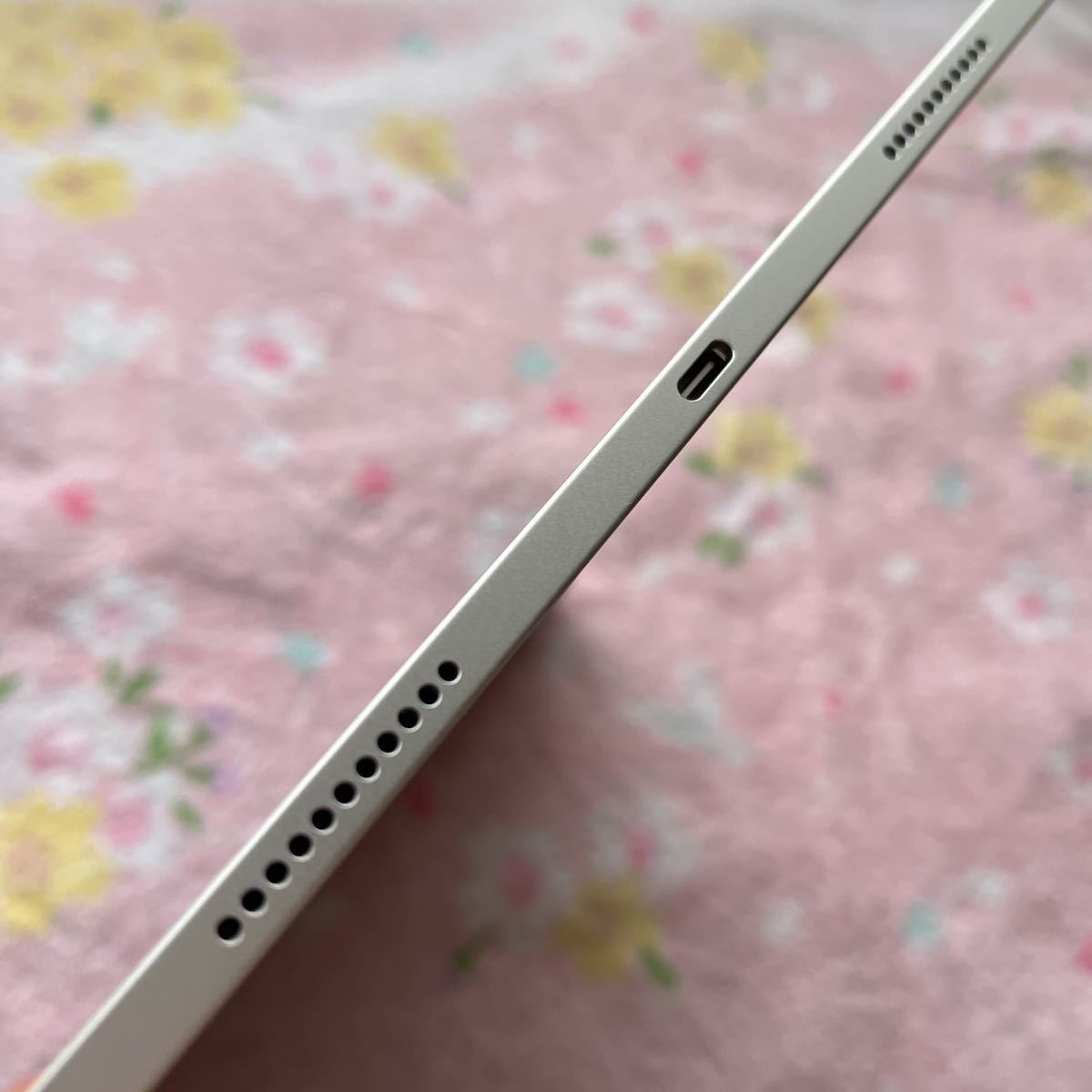 iPad Pro 12.9インチ シルバー 第5世代 Wi-Fi モデル 256GBの画像3
