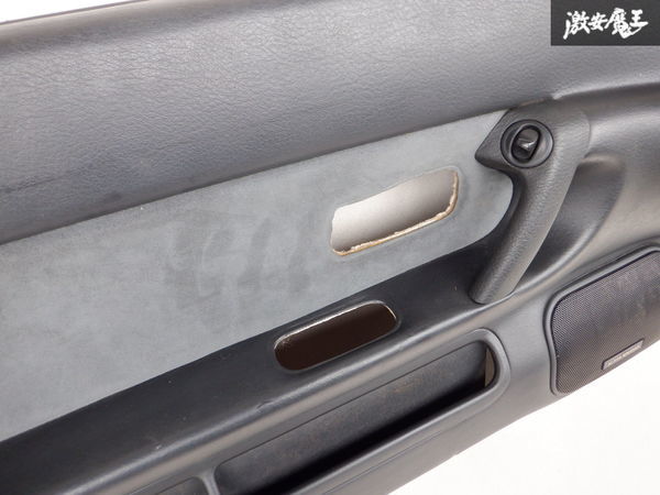 純正 GT-R r32 助手席 ドア 内張り 左側 www.cadelfa.it