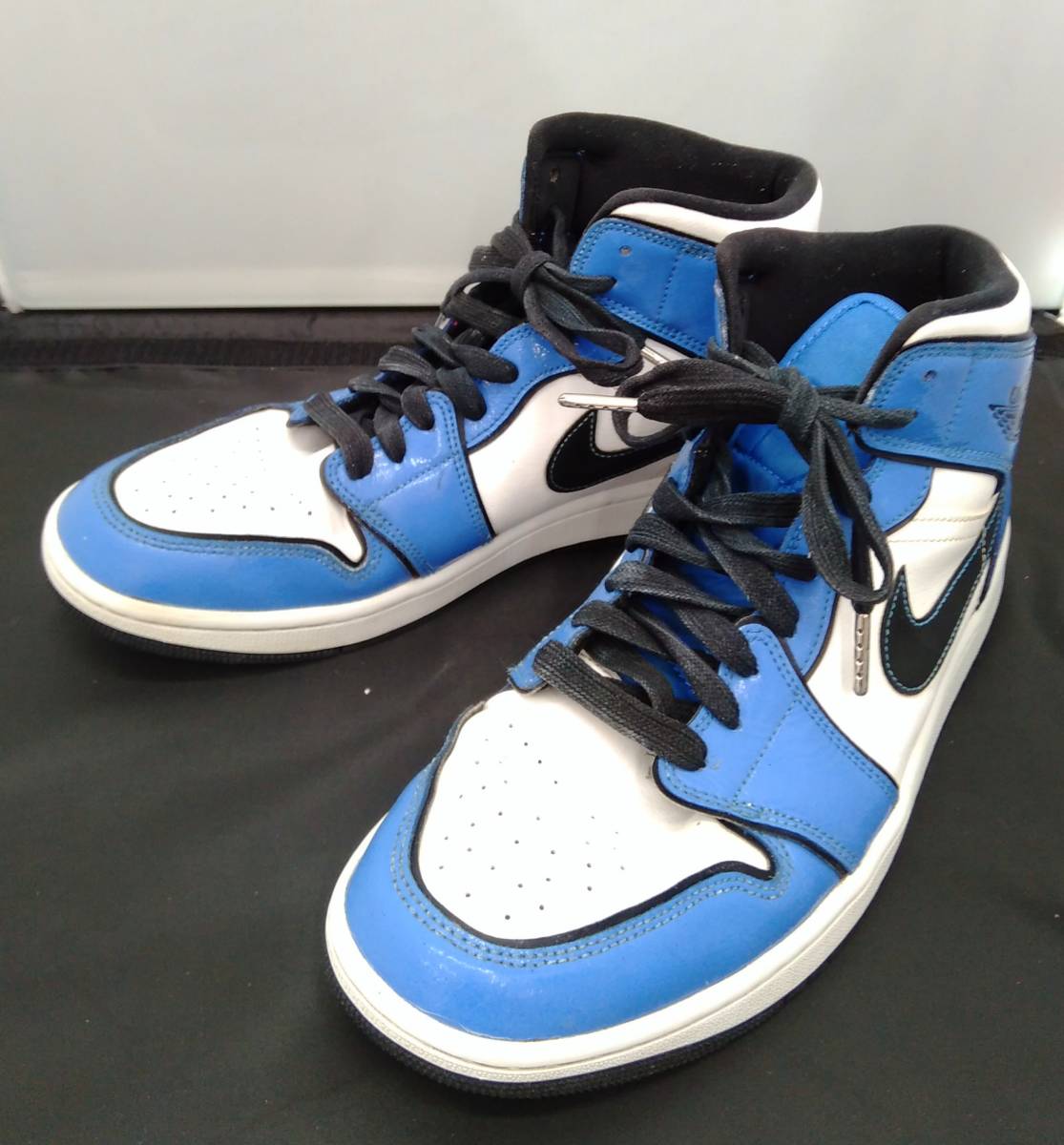 ヤフオク! - NIKE AIR JORDAN 1 MID SE / ナイキエアジョーダ...