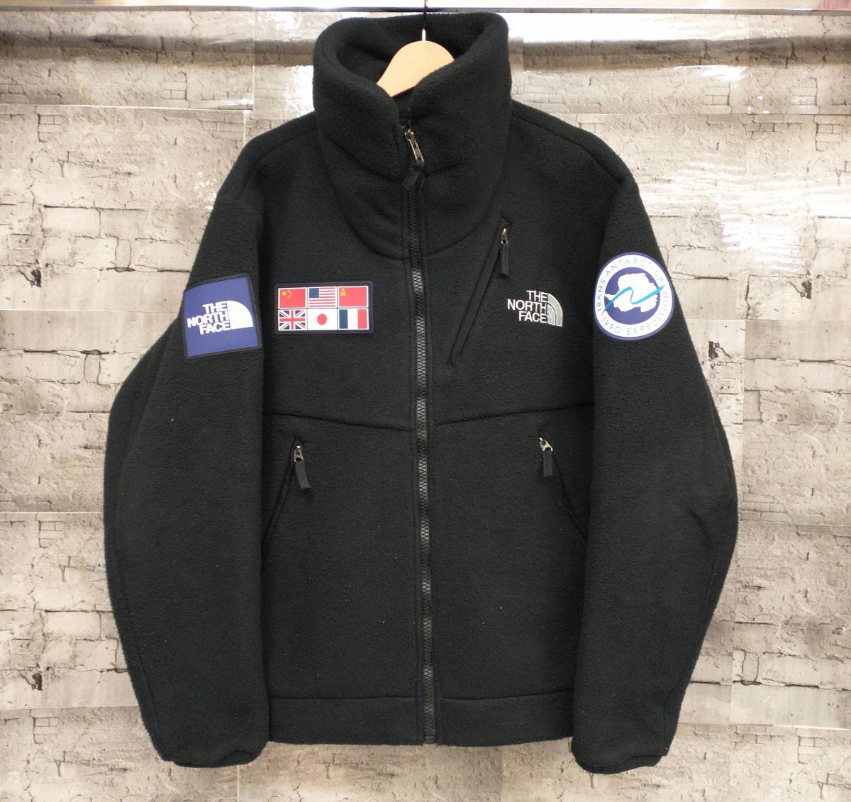 22AW THE NORTH FACE ノースフェイス Trans Antarctica フリース 万国旗 NA72235 サイズXL ブラック 店舗受取可