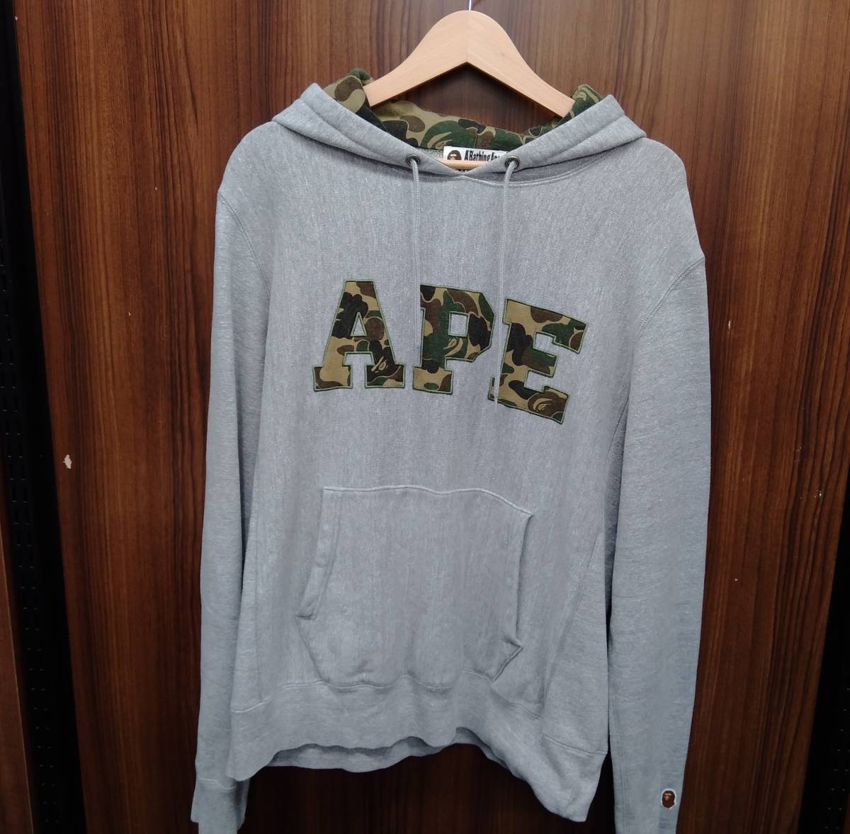 【お値下げ】 A BATHING APE アベイシングエイプ グレー プルオーバーパーカー 1930-114-002 パーカー カモフラ エイプカモ サイズM