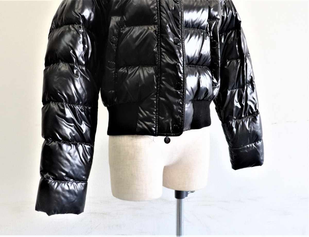 MONCLER モンクレール ダウンジャケット ブラックカラー 黒色 2号