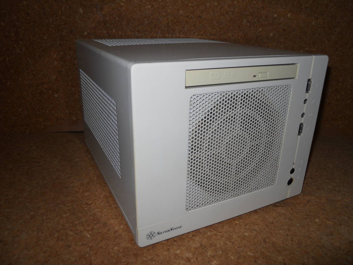 最大92%OFFクーポン 白キューブ SliverStone SG05 ASROCK H110M-ITX D3