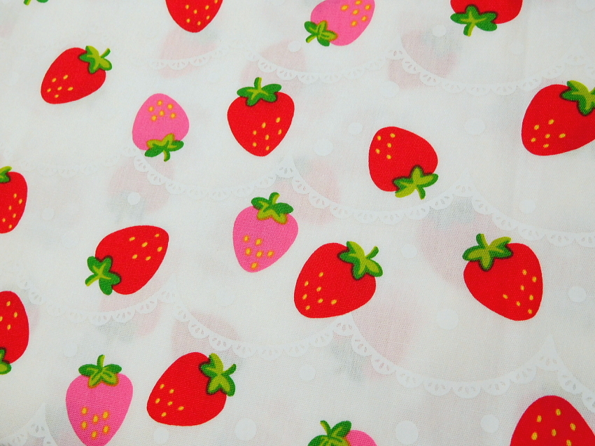 【即決】幅110cm×１.５m◇布 生地 イチゴとレース柄 いちご 苺柄 綿 白 ホワイト_画像5