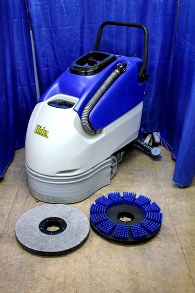 します】 RINREI/リンレイ 17インチ 手押し式自動床洗浄機 ◇ROOK17快