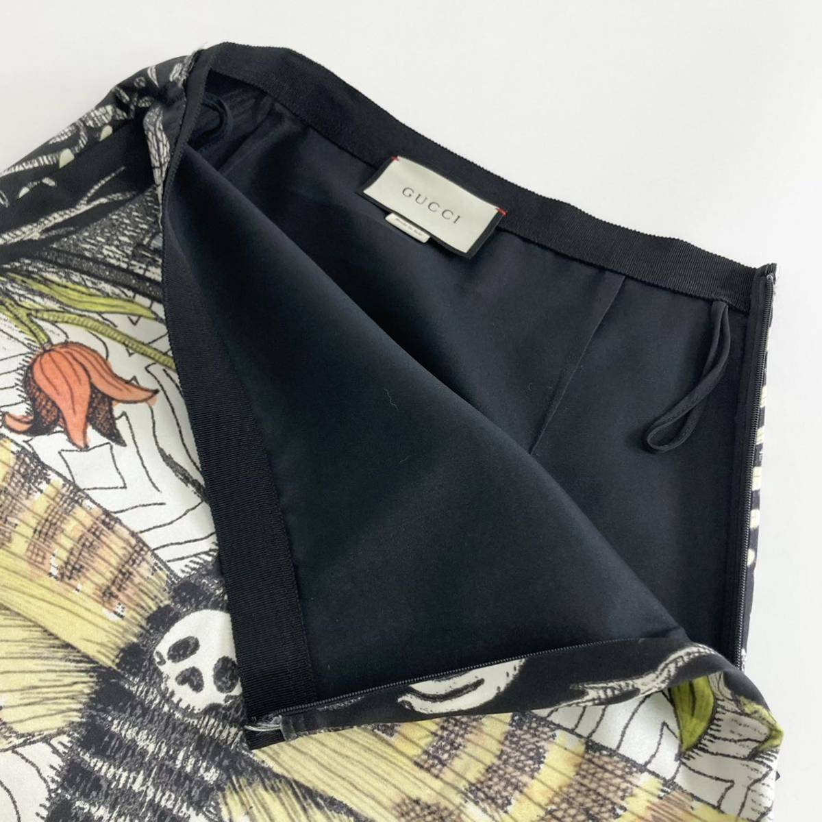 2a23《極美品》GUCCI グッチ シルク100 総柄スカート 膝丈スカート 40