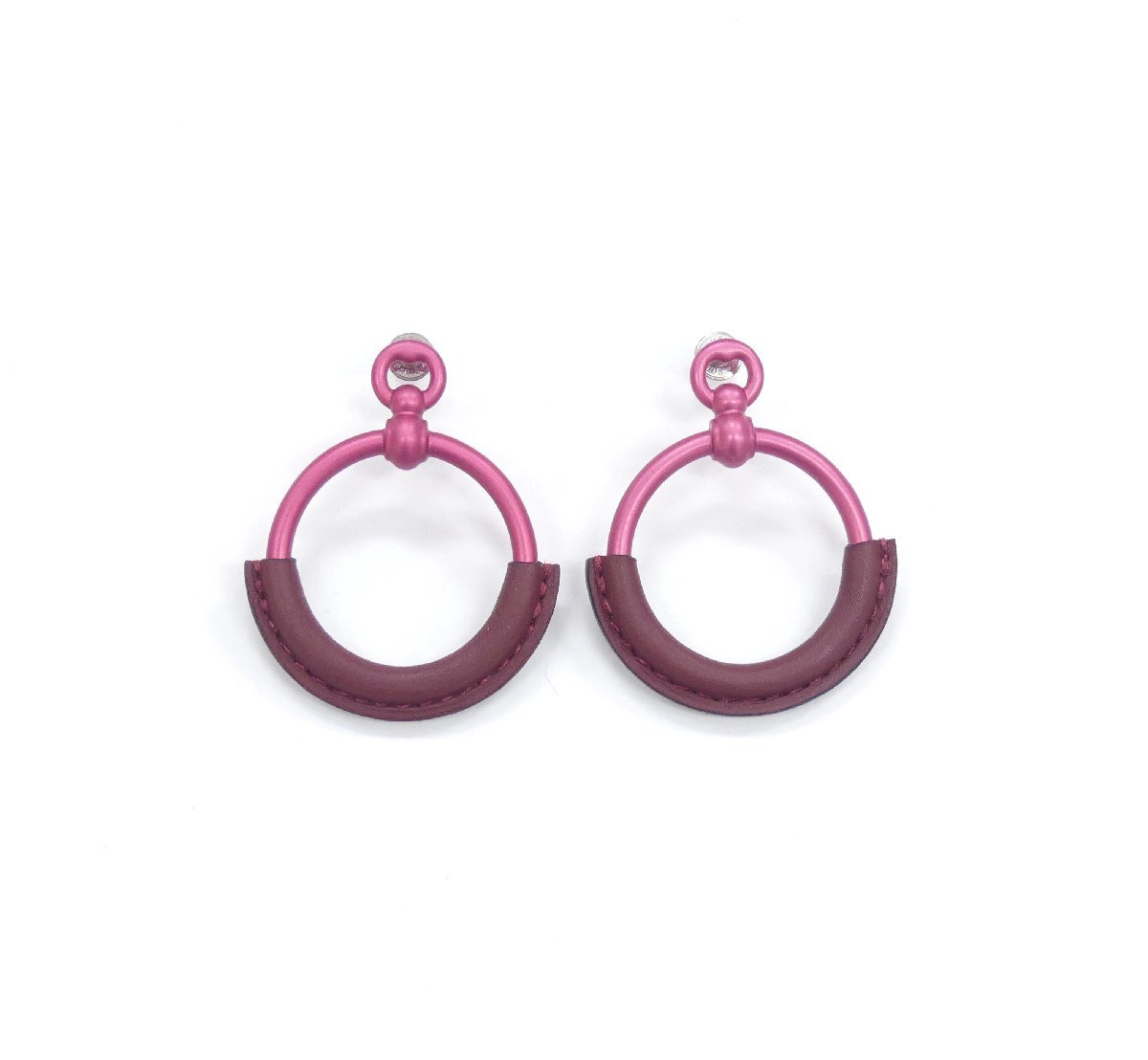 Sランク HERMES ピアス ループPM ルージュアッシュ スイフト/アルミニウム 新品 合金レトロ風キラキラストーン付 ふくろう頭 リング指輪調節可紫色 男女兼用
