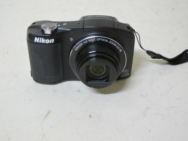 *Nikon digital camera COOLPIX L610* AA battery correspondence 