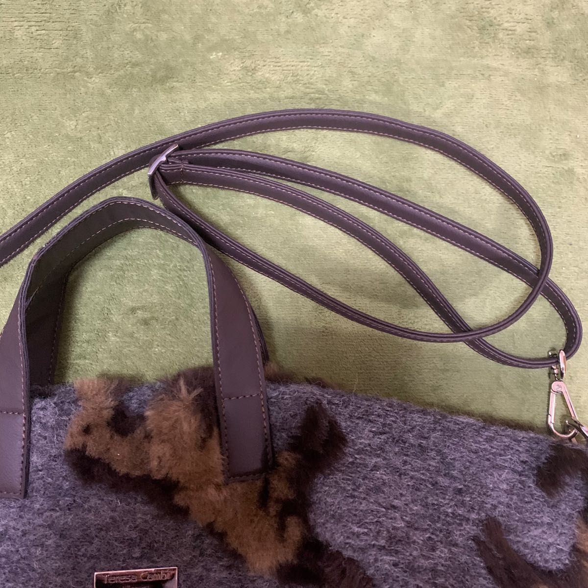 美品】teresa cambi テレサカンビ イアパピヨネ トートバッグ 美品】teresa cambi テレサカンビ イアパピヨネ トートバッグ