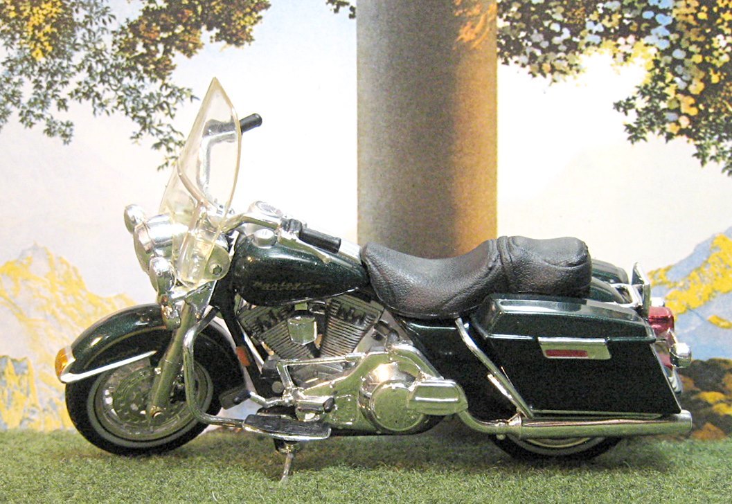 Maisto マイスト 1/18 Harley ハーレー FLHR RoadKing ロードキング 初期型 深緑 本体のみ ノスタルジー ツーリング バイク オートバイの画像6