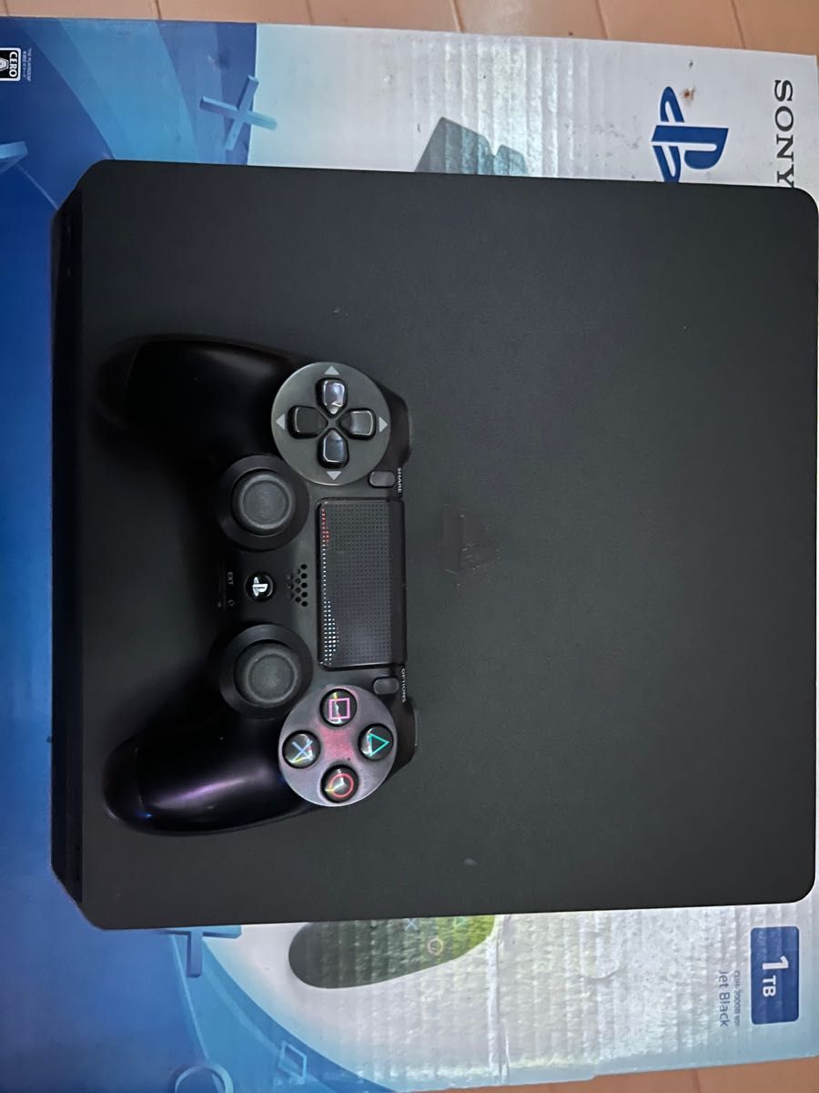 PlayStation4 PS4 1TB (chu-2000b b01)