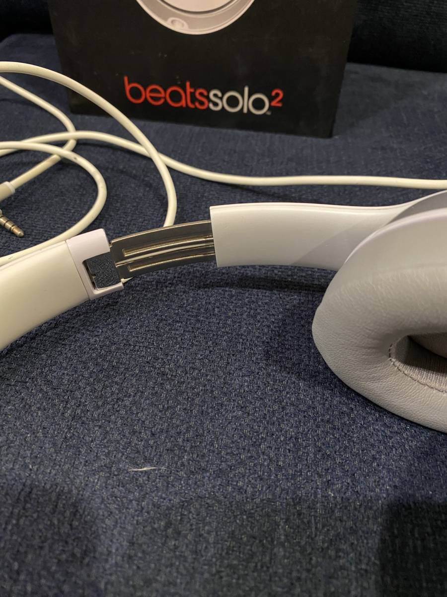 Beats by Dr Dre Beats Solo 2 White ビーツ ソロ 白 有線 Beats by Dr Dre Beats Solo 2 White ビーツ ソロ 白 有線
