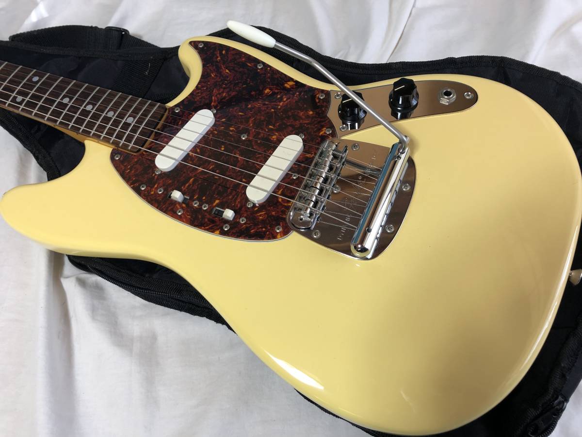 Fender Japan/フェンダージャパン Mustang ムスタング   transparencia