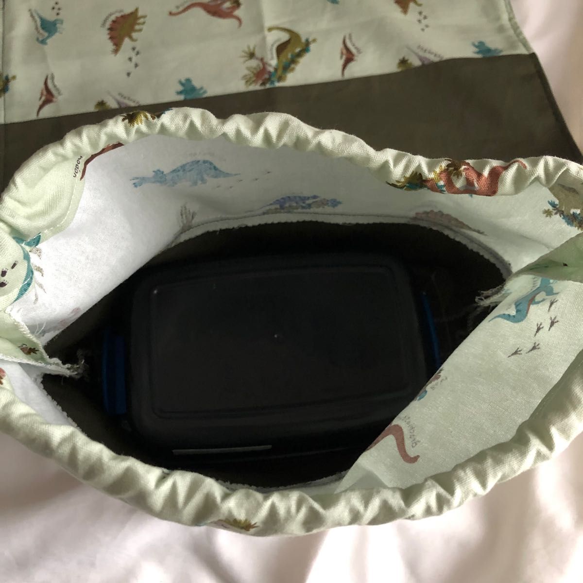 ラスト1点 お弁当袋 ランチョンマット コップ袋 ハンドメイド ランチマット 恐竜 カーキ