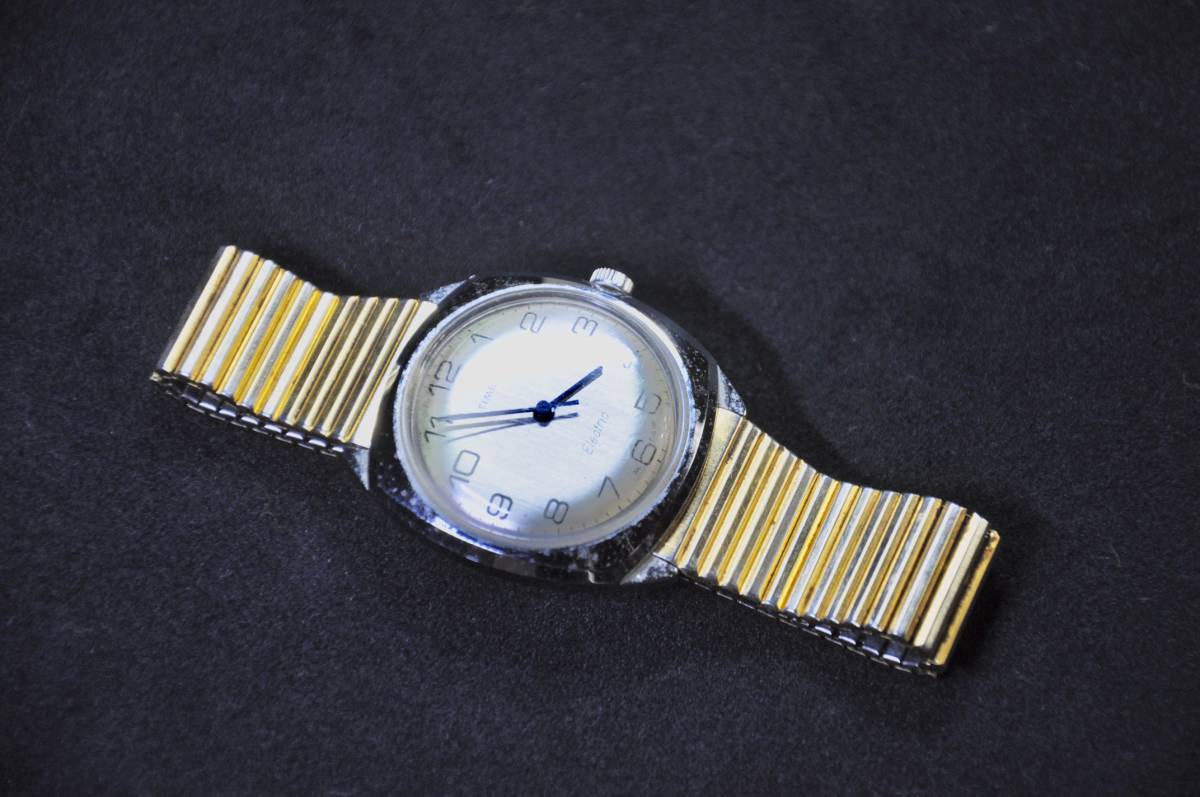 ビンテージ 1980年代 米TIMEX社 TIMEX Electric メンズ腕時計 speidel製蛇腹バンド H4cm×W4.8cm×D1.2cm （電池切れのため動作未確認）FAB_画像3