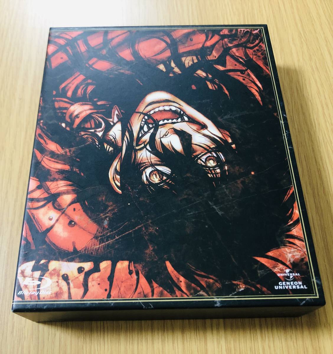 ■送料無料■ HELLSING I-V Blu-ray BOX [期間生産限定]_画像1