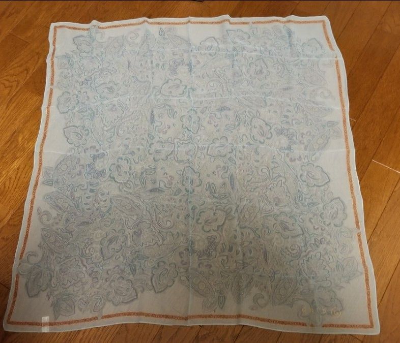 GRES     水色ペイズリースカーフ約82×82センチ絹　100%