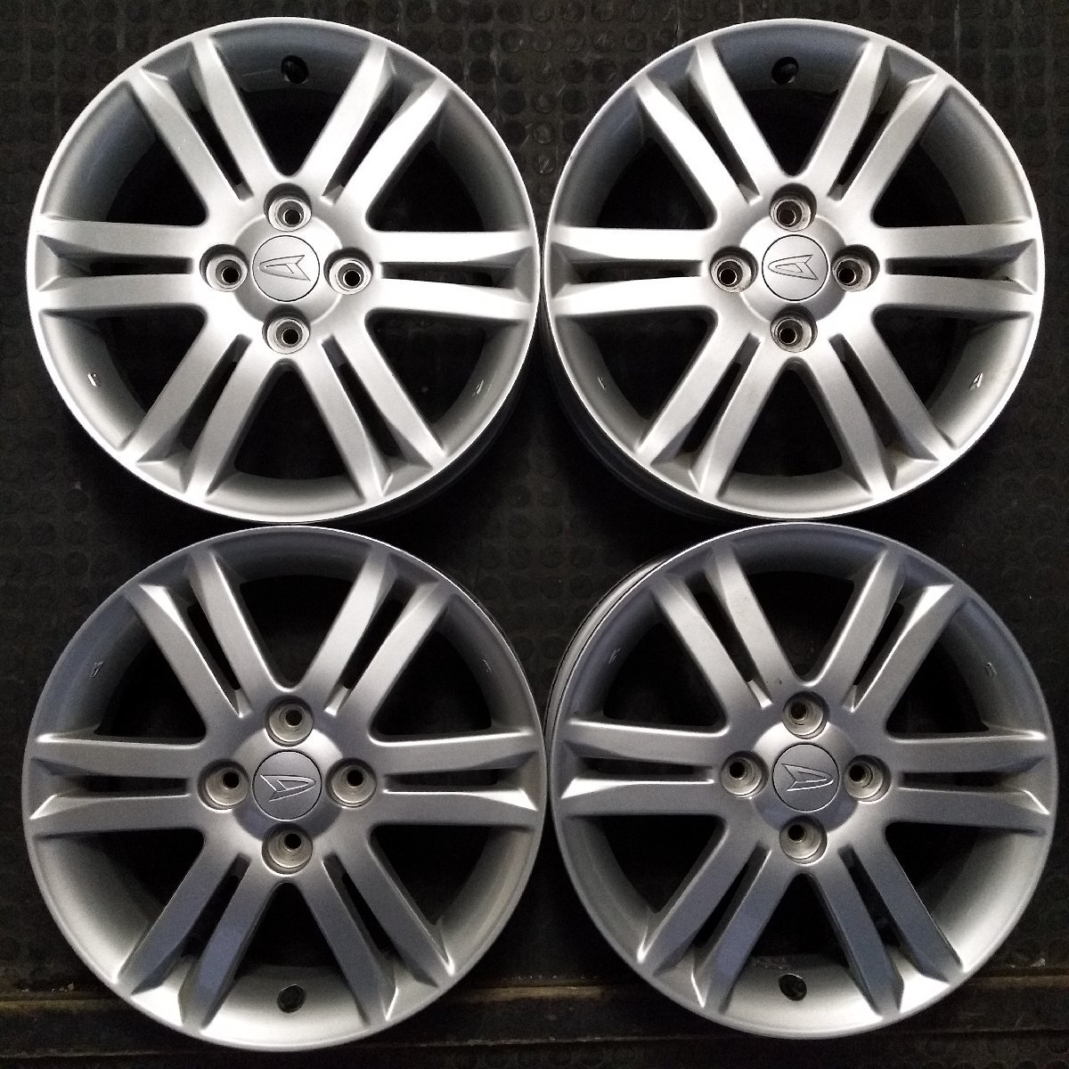 контрольный номер :W11-176[4шт.@ цена ][15x4.5J 4x100 ET+45 ступица 54]DAIHATSU Daihatsu оригинальный * Move и т.п. * витрина самовывоз * прямой покупка возможность * покупка в обмен на старую модель с доплатой возможность 