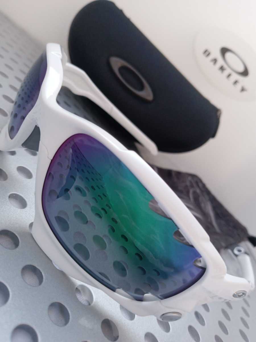 中華のおせち贈り物 ジョウボーン☆ホワイト【OAKLEY】JAWBONE