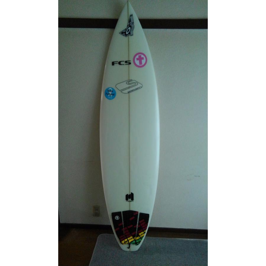 中古サーフボード SERENDIPITY SURFBOARD STD PU TRIフィン 室原シェイプ 6'4