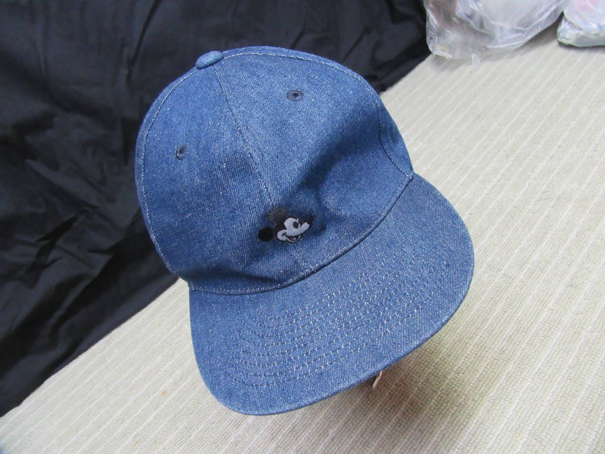 ジーンズ生地　帽子　Ｄｉｓｎｅｙ　ミッキーマーク　サイズ：５４～５８ｃｍ　紺色　保管品　_画像1
