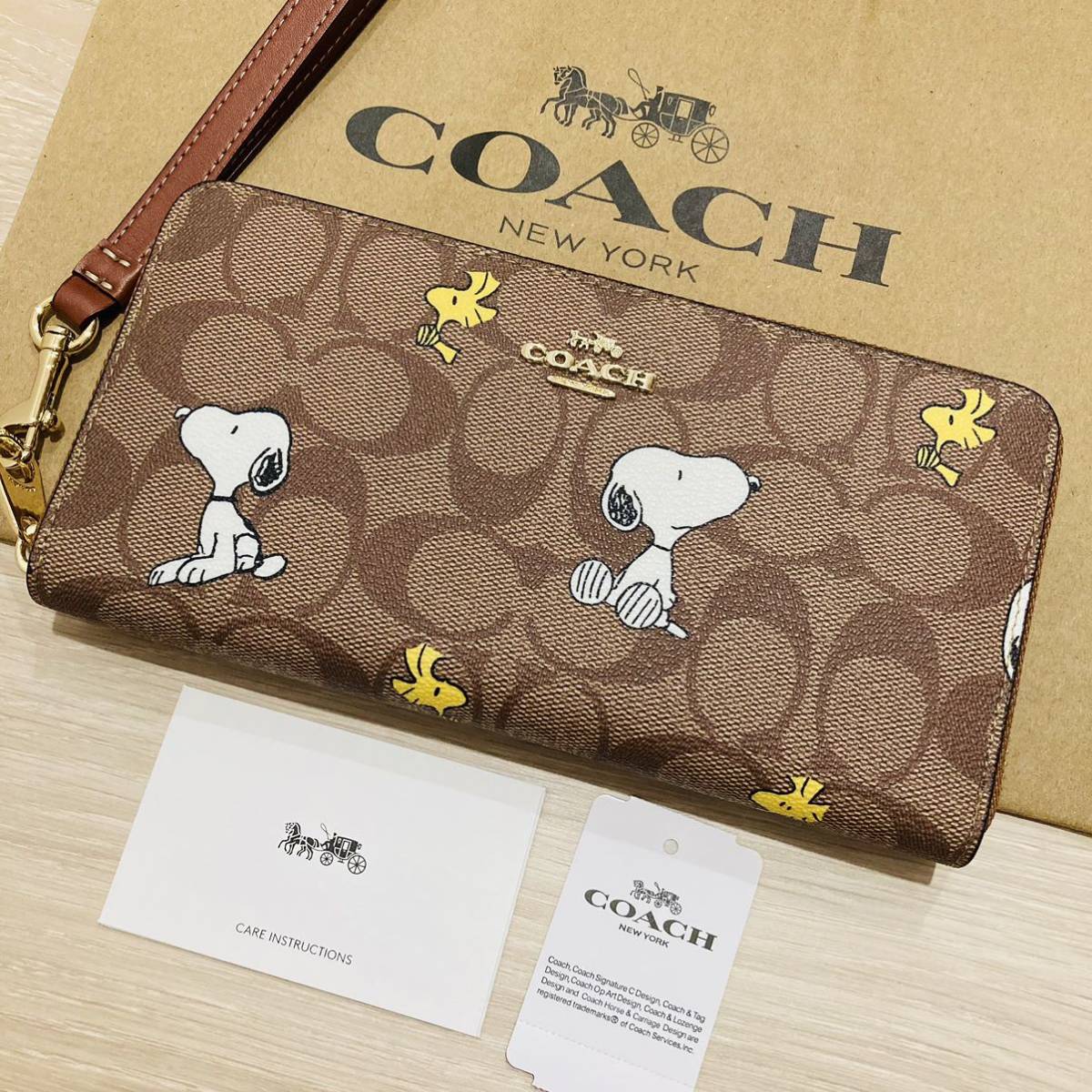 ☆ COACH コーチxピーナッツ限定コラボ 長財布 705 リストレット