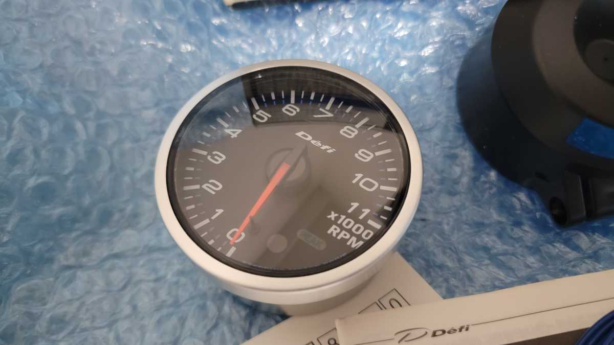 新品未使用！ Defi タコメーター　60パイ 60mm 11000rpm リンクメーター link 黒　緑イルミ　デフィ　タコ　回転数 rpm tacho_画像2