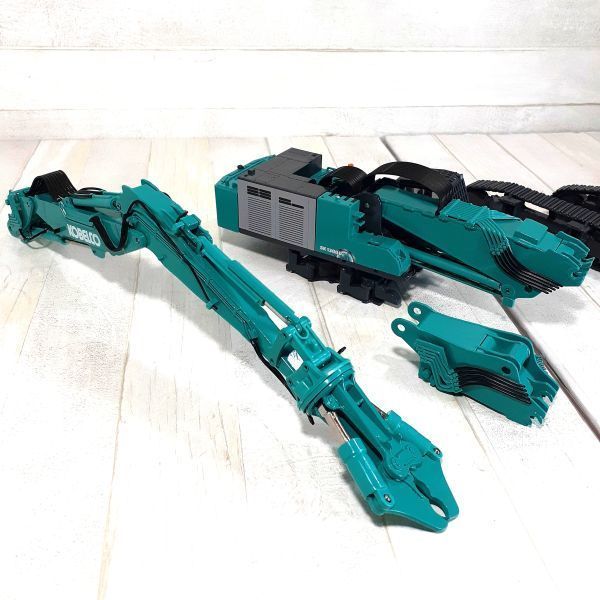 おしゃれ 日本未発売コベルコSK1300D 1/50 セパレートブーム conrad 1