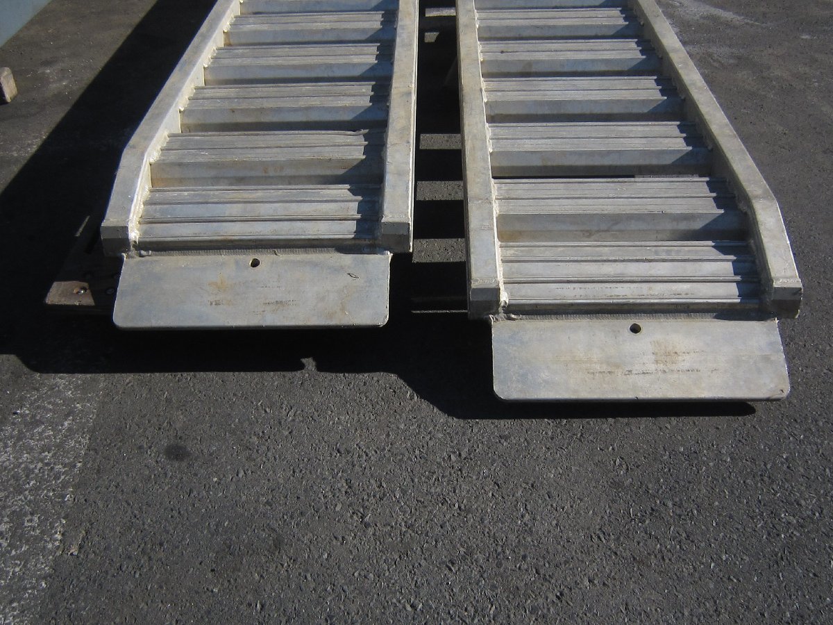  day light aluminium bridge PXF40-300-45Y 2 pcs set 4t/ collection 3m Velo type valid width 450mm road board construction machinery going up and down for road board shop front delivery only ( Tokyo Metropolitan area Machida city )