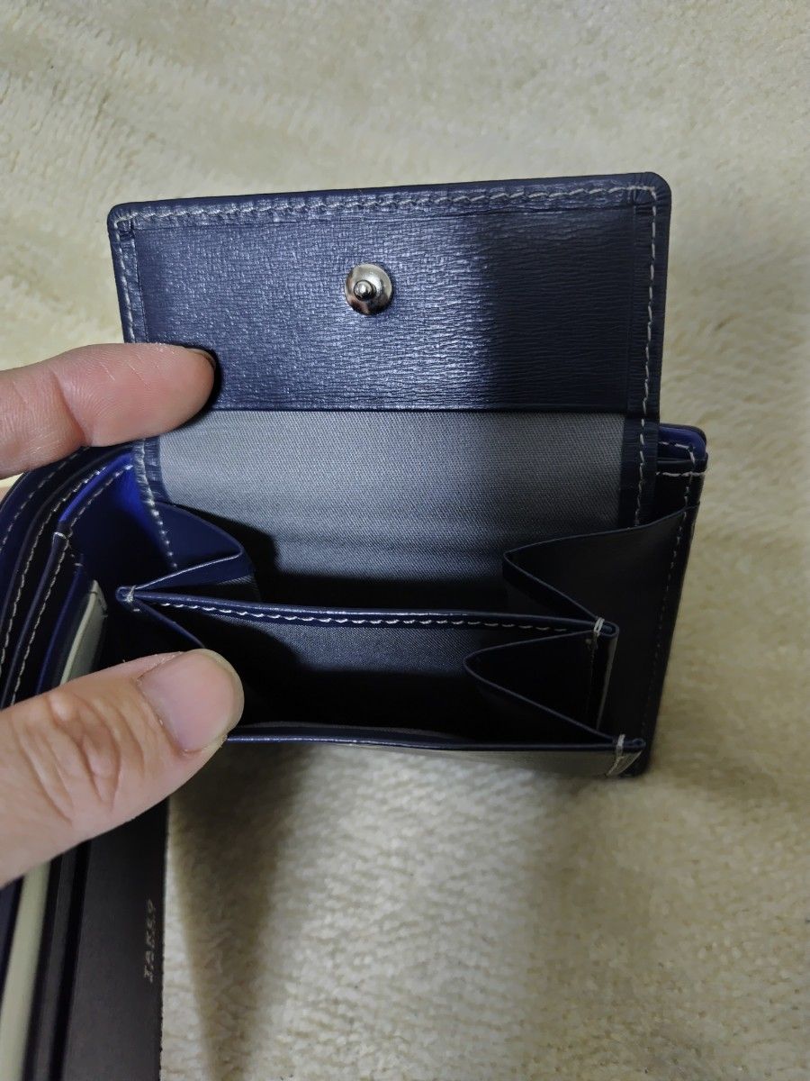 新品　タケオキクチ　メンズ　二つ折り財布　紺　カード入れ10