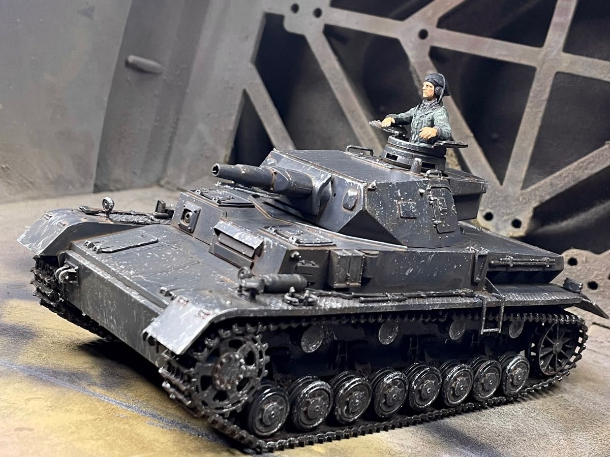 組立塗装済み完成品 タミヤ プラモデル 1/35 ドイツ IV号戦車D型 組立塗装済み完成品 タミヤ プラモデル 1/35 ドイツ IV号戦車D型