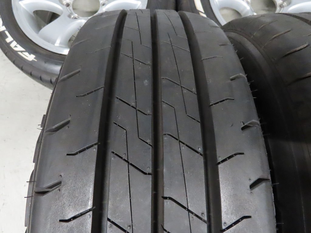 超バリ溝 トヨタ 120系 プラド 純正 ハイエース 215/60R17C 109/107N ホワイトレター LT 7.5J+30 PCD139.7 6穴 ハイグロス 流用 TRJ120W_画像2