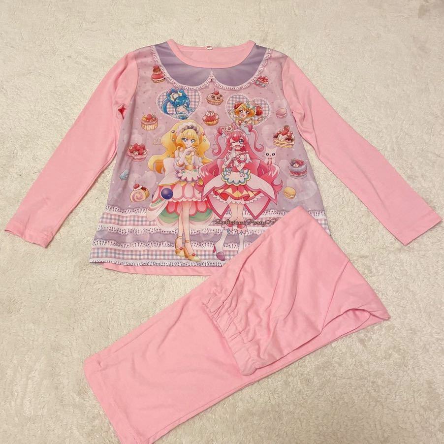 新品タグ付き☆デリシャスパーティプリキュア☆長袖パジャマ☆春秋向け