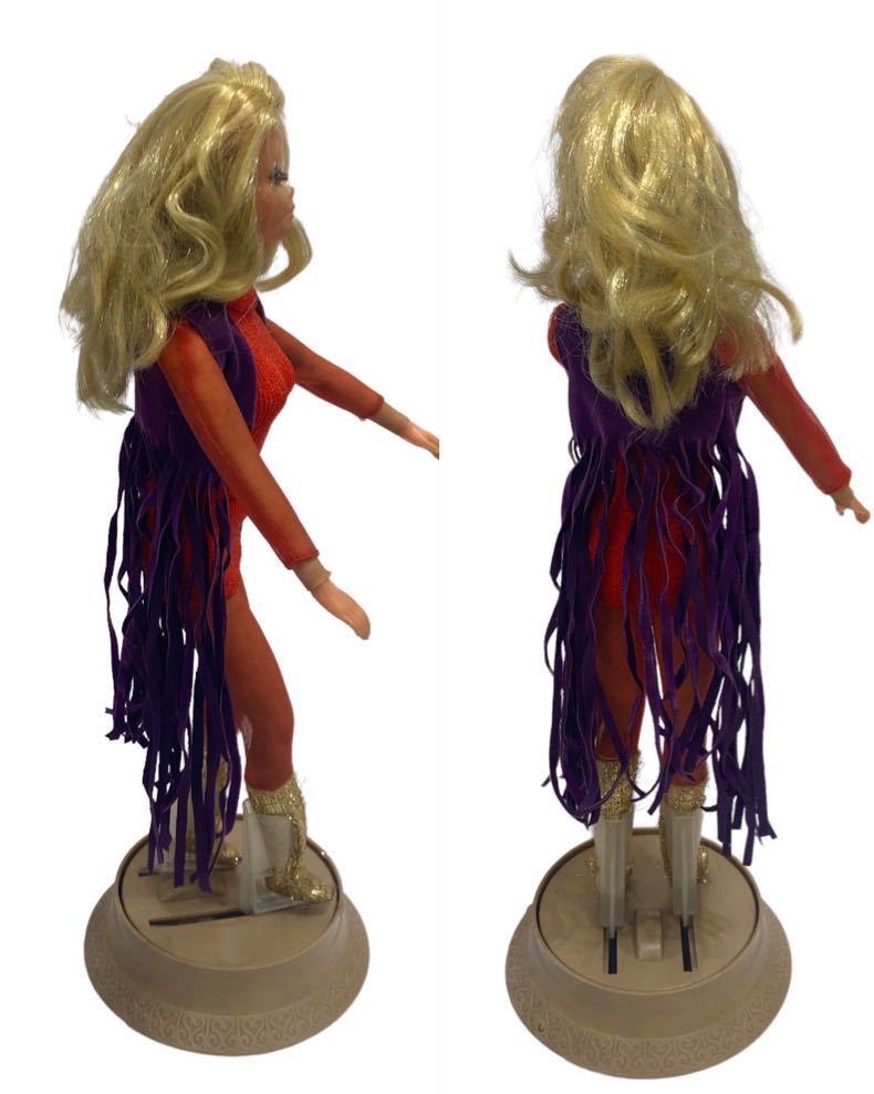 1968年 バービー人形 マテル社 ヴィンテージバービー スタンド付き Barbie MATTEL社 リアルアイラッシュ 当時物 ブロンド ビンテージ の画像3