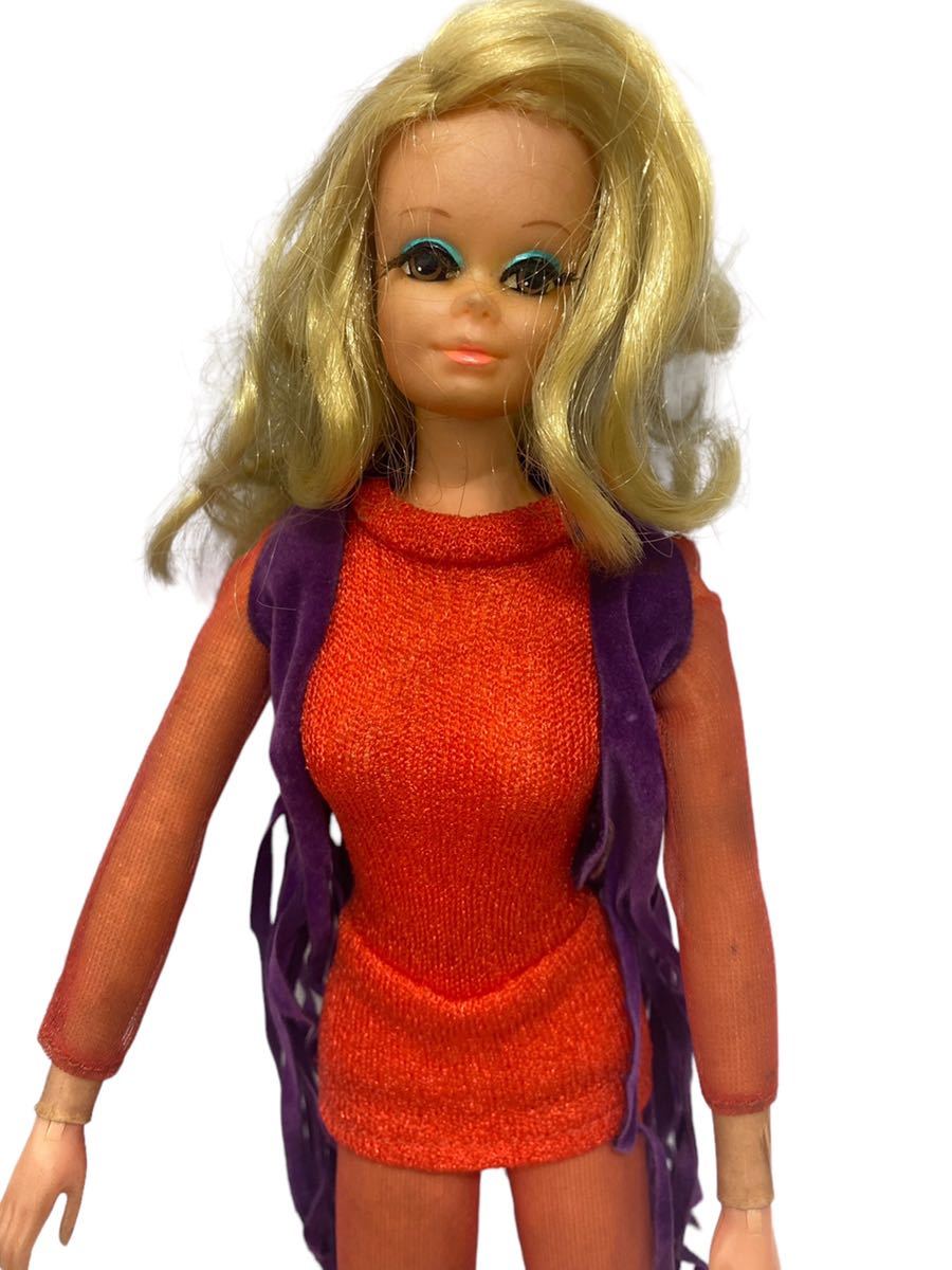 1968年 バービー人形 マテル社 ヴィンテージバービー スタンド付き Barbie MATTEL社 リアルアイラッシュ 当時物 ブロンド ビンテージ の画像2