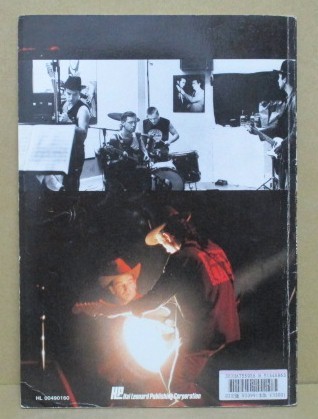 U2 RATTLE AND HUM　SONGBOOK　ピンナップ付　洋書_画像2