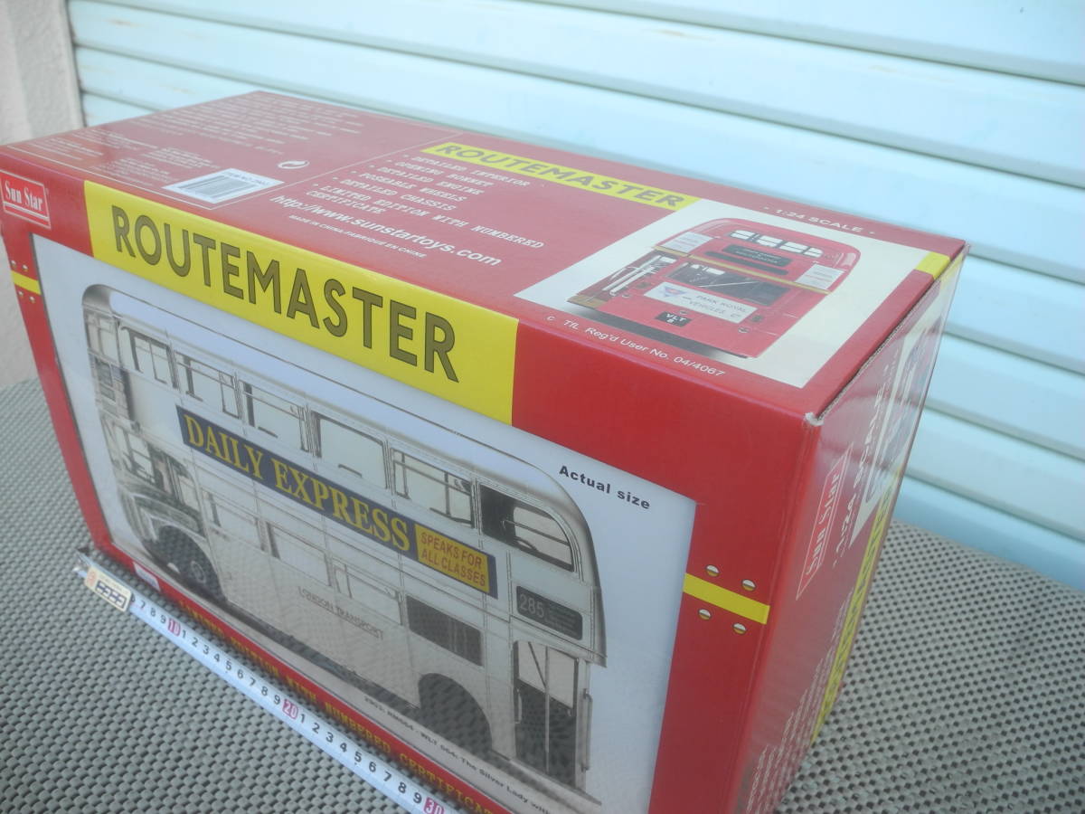 【箱に難有】サンスター SUNSTAR ROUTE MASTER 1/24 ミニカー ロンドンバス ルートマスター 白_画像3