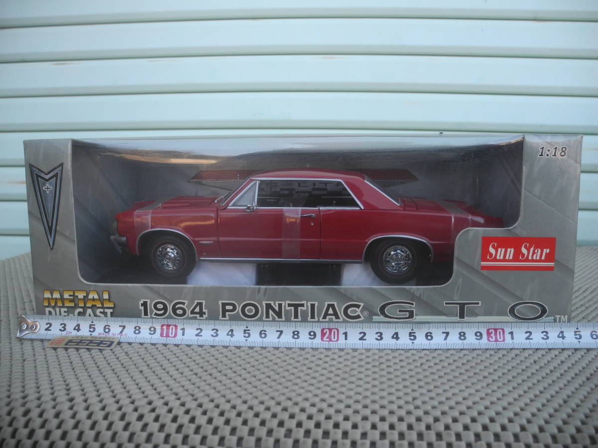 サンスター 1964 Pontiac GTOサンスター 赤 1/18 Pontiac GTO ポンティアック_画像1