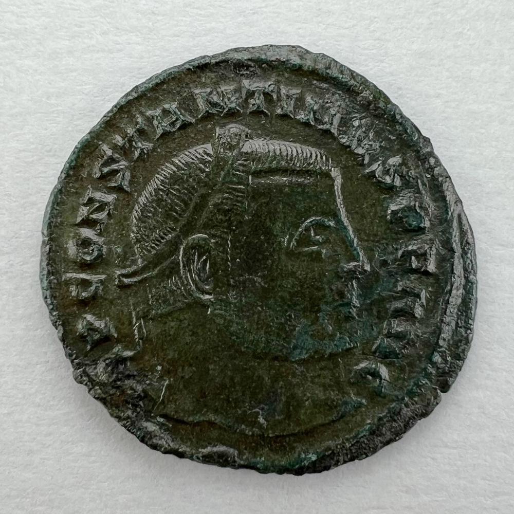 【古代ローマコイン】Constantine I（コンスタンティヌス1世）クリーニング済 ブロンズコイン 銅貨(eHdCXL5E4p)_画像1