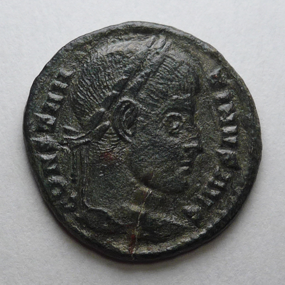 【古代ローマコイン】Constantine I（コンスタンティヌス1世）クリーニング済 ブロンズコイン 銅貨(8Au6UgYb4U)_画像1