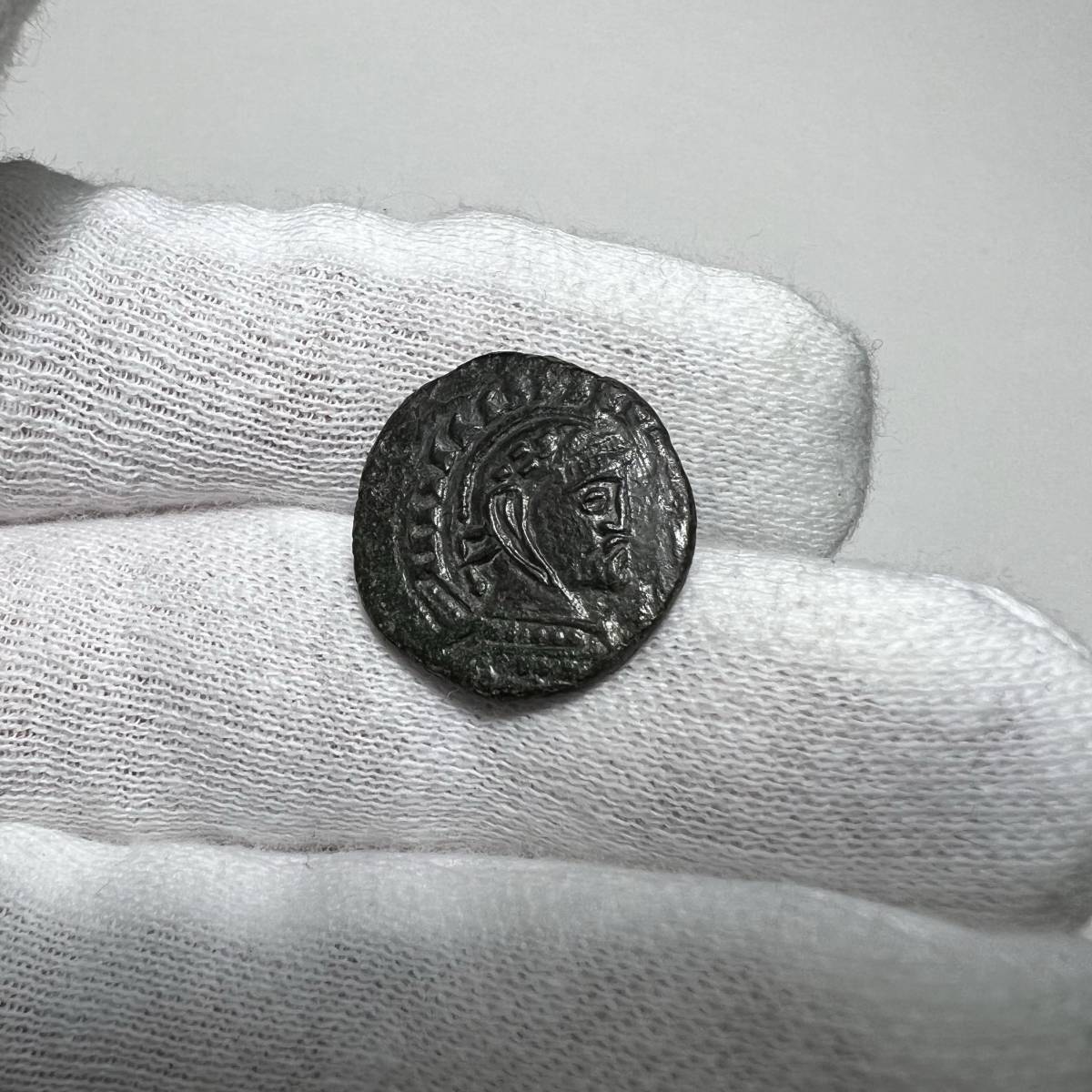 【古代ローマコイン】Barbarian（野蛮人のコイン）クリーニング済 ブロンズコイン 銅貨(FCRunzUH6m)の画像4