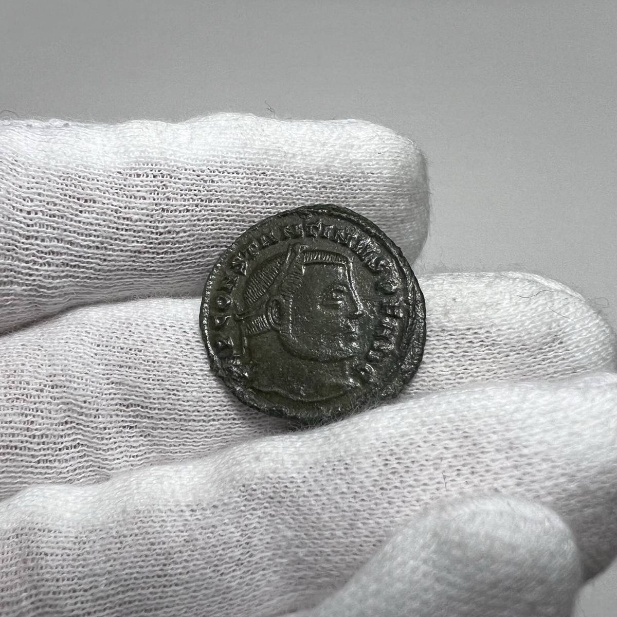 【古代ローマコイン】Constantine I（コンスタンティヌス1世）クリーニング済 ブロンズコイン 銅貨(eHdCXL5E4p)_画像4