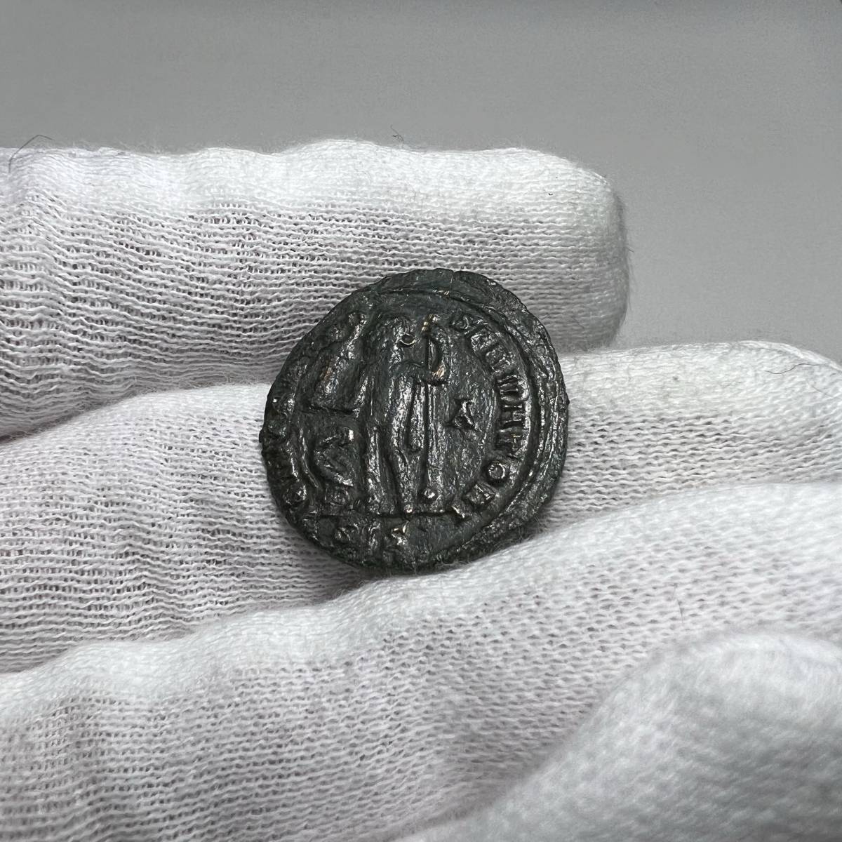 【古代ローマコイン】Constantine I（コンスタンティヌス1世）クリーニング済 ブロンズコイン 銅貨(eHdCXL5E4p)_画像8
